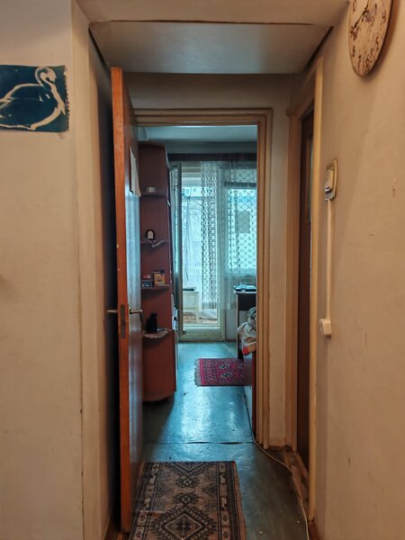 Drumul Taberei, metrou Romancierilor 1 minut,